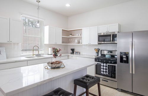 Broadmoor House | Luxury NOLA House w/6 Bedrooms