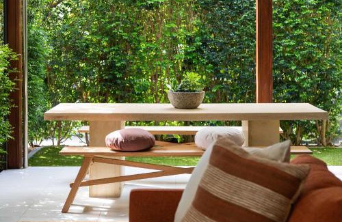 Norwood House | Luxury Norwood Retreat