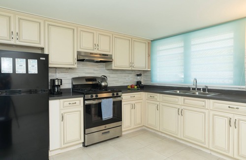 Point Blanche Condo | Luxury Oceanfront 2BR condo. LUX CONDO VERTE 6