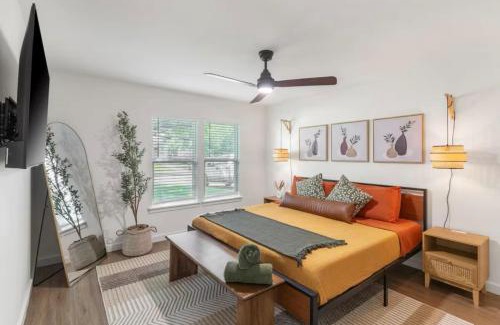 Plano House | Luxury Oasis 4B 2B Jacuzzi Pet Friendly