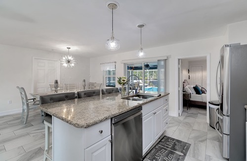 Port Charlotte House | Luxury Oasis - heated & gated pool, relaxing modern home sleeps 8. Best location