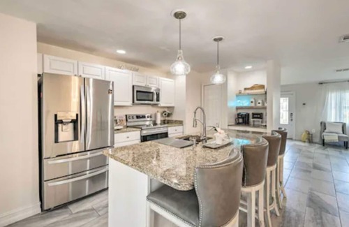 Port Charlotte House | Luxury Oasis - heated & gated pool, relaxing modern home sleeps 8. Best location