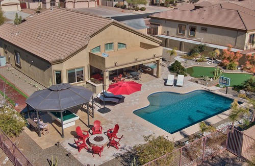 East Mesa House | Luxury Oasis Home Large Pool Heat Included Putting Bowling Firepit Billiard Spa