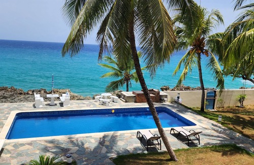 Playa Chiquita Villa | Luxury OCEAN FRONT Entire Floor Villa in Sosua cabarete Best sunset,Korean food