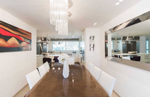 Herzliya Pituach Villa | Luxury Ocean Villa with Heated Pool