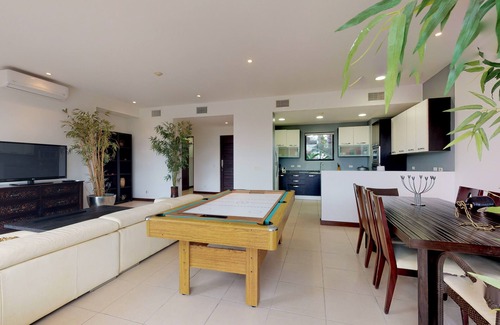 Tarcoles Condo | Luxury ocean view condo with comfy tub & shared pool