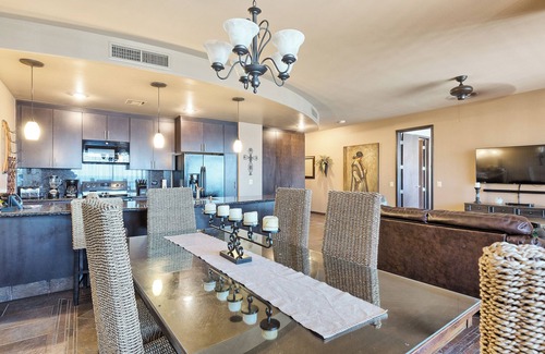 Puerto Penasco Condo | Luxury Ocean View Phase 2 Condo in Cabrillo Building. 2 Br +Bunkroom, 2 bath.