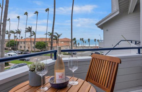 Townsite House | Luxury Ocean View Townhouse Steps to Sandy Beach