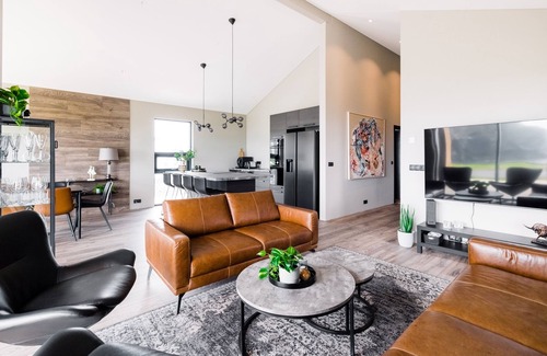 Vestmannaeyjar Villa | Luxury Ocean Villas