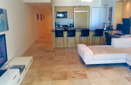 Hallandale Beach Condo | Luxury Oceanfront Condo in a Modern Building - 1 Bedroom