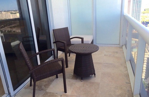 Hallandale Beach Condo | Luxury Oceanfront Condo in a Modern Building - 1 Bedroom