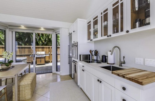Kilauea House | Luxury Oceanfront Cottage, Panoramic Views & Spa