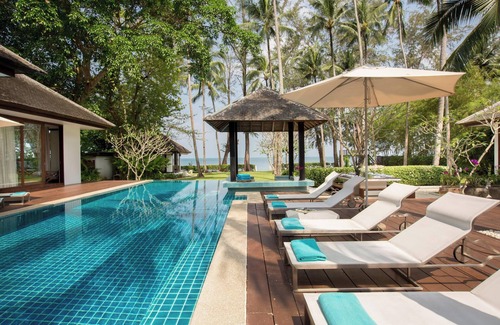Lipa Noi House | Luxury Oceanfront Thailand Ban Suriya lth6
