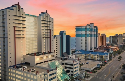Myrtle Beach Condo | Luxury Oceanfront w/Breathtaking Views! Step 2 Beach. Free On Site Parking