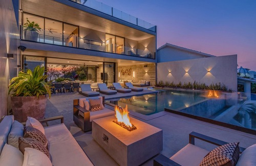 Santa Maria Huatulco Villa | Luxury Oceanfront Villa w/Pools & Elevator