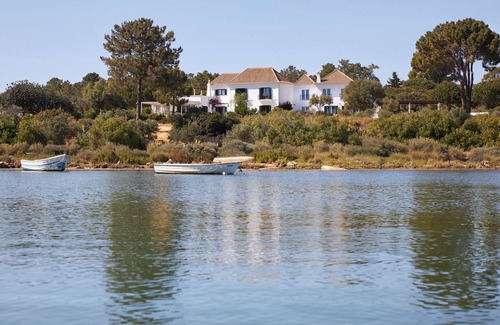 Malhao House | Luxury Oceanfront Villa - Catered & Serviced with Private Boat & Skipper
