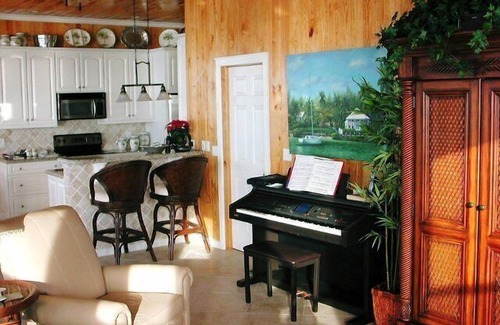 Cherokee House | Luxury Oceanfront with HOT TUB - BOAT, kayaks, paddleboards included -PARADISE!