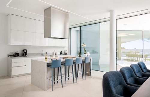 Lagos City Center Villa | Luxury Oceanside Villa With Comfort And Style