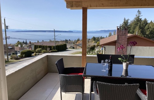 Powell River House | Luxury OceanView Home in Westview