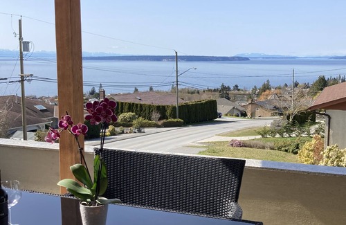 Powell River House | Luxury OceanView Home in Westview