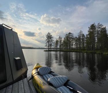 Los Boat Rental | Luxury Off Grid Dream