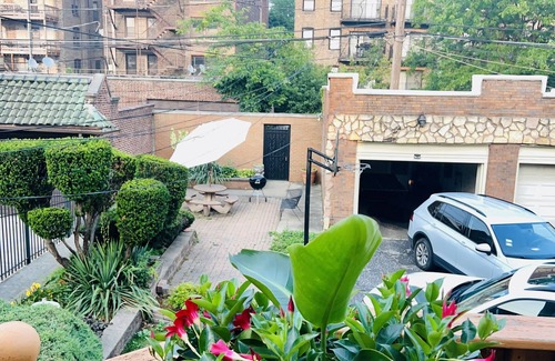 South Shore Apartment | Luxury off the Lake