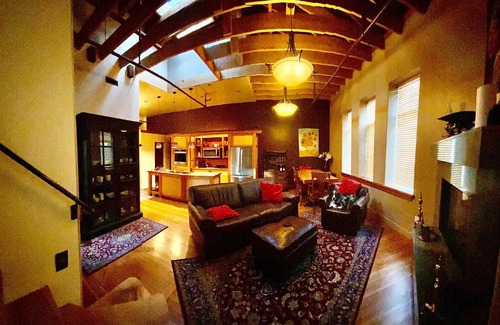 Rossland Apartment | luxury Old Firehall Suites Rossland BC