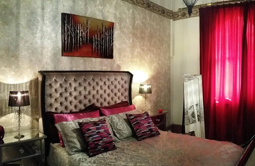 Rutherglen Bed & Breakfast | Luxury old world B&B 1849 historic pub beautifully renovated