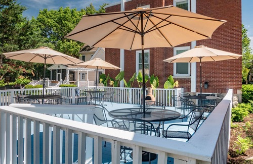 Richmond House | Luxury on Main/North