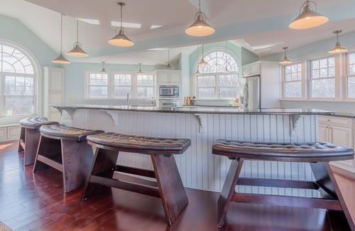 Villas House | Luxury on the Bay presented by Homestead Real Estate