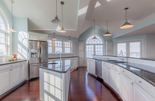 Villas House | Luxury on the Bay presented by Homestead Real Estate