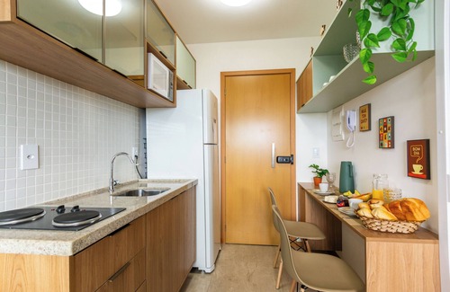 Boca do Rio Apartment | Luxury on the beach: one-bedroom apartment, AC, swimming pool and 24h concierge