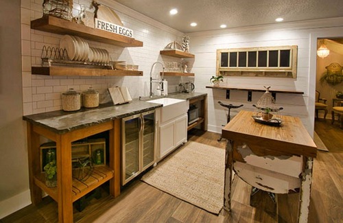 Milton-Freewater House | Luxury on the farm: private guesthouse overlooking year round creek.