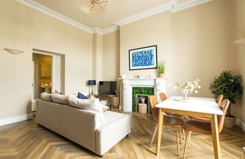 Greystones Apartment | Luxury one-bed apartment for up to 5 people in historic Greystones building
