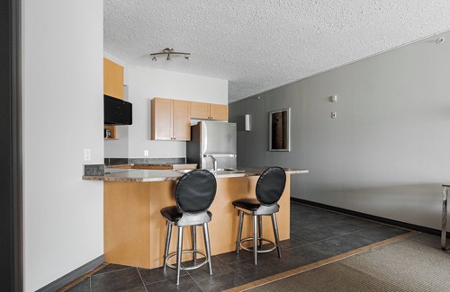 Fort McMurray Apartment | Luxury One Bedroom Suite