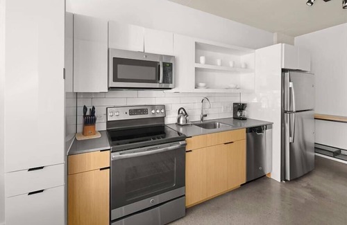 District Wharf Apartment | Luxury One Bedroom Apartment