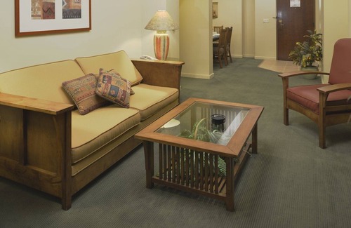 Enterprise Resort | Luxury one bedroom and one bathroom unit with full amenities