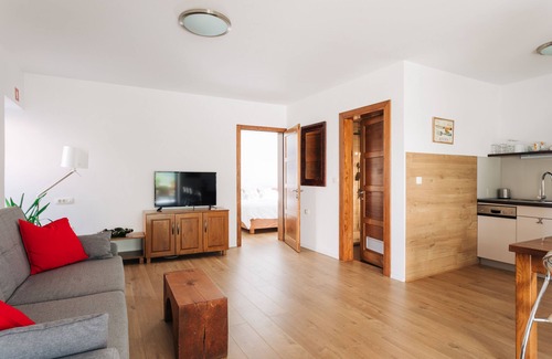 Volarje Apartment | Luxury one bedroom apartment in countryhouse Blazar