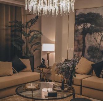 Gulberg Apartment | Luxury oyster apartment