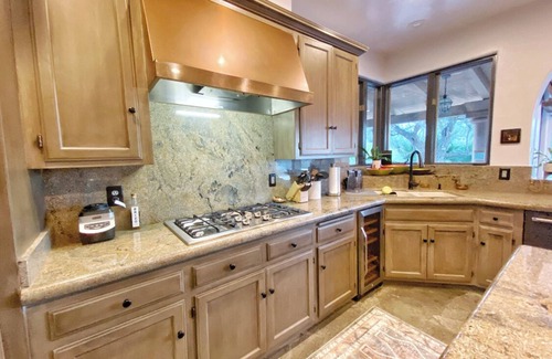 Araby Cove House | Luxury Palm Springs Villa with Pool, BBQ & Viewsn- City id 4468 - TOT 7651