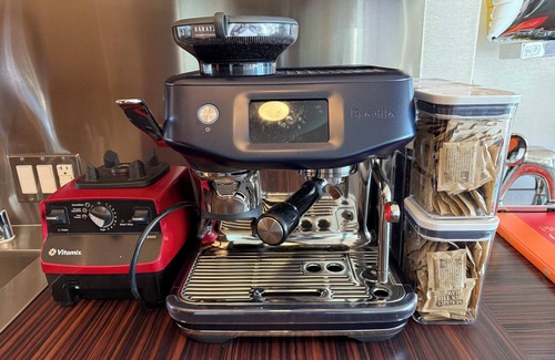 Las Vegas Apartment | Luxury Palms Place Suite Balcony Views, 2 Pools & Jacuzzi Access