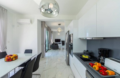 Paphos Villa | Luxury Paphos Villa | Villa Aldebaran | 5 Bedroom Villa | Private Swimming Pool.