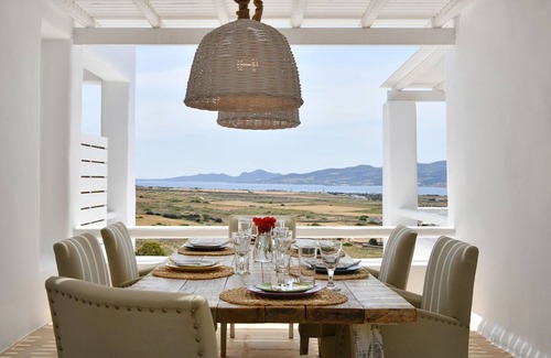 Glisidia Villa | Luxury Paros Villa | Villa Calypso | Beautiful & Serene | Sleeps up to 11.
