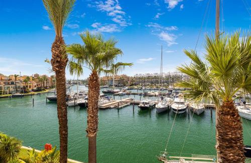 Sotogrande Apartment | Luxury Penhouse, Sotogrande Marina - Located in an exclusive island of the Marina