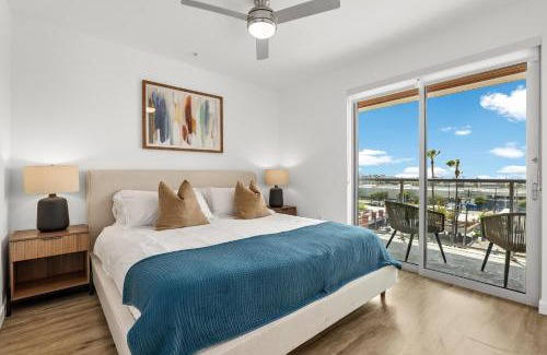 Pico Apartment | Luxury Penthouse 2-BR - with Pool & Gym Access