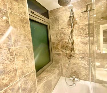 West Hill Apartment | Luxury Penthouse 3-Bedrooms Private
