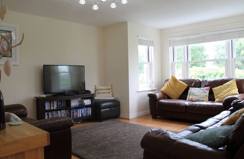 Hele Apartment | LUXURY PENTHOUSE APARTMENT ALONG ILFRACOMBE SEAFRONT! GREAT FOR FAMILIES !
