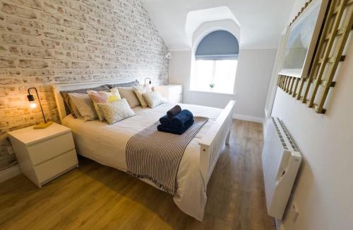 Drumacrin Apartment | Luxury Penthouse Apartment overlooking Main Beach