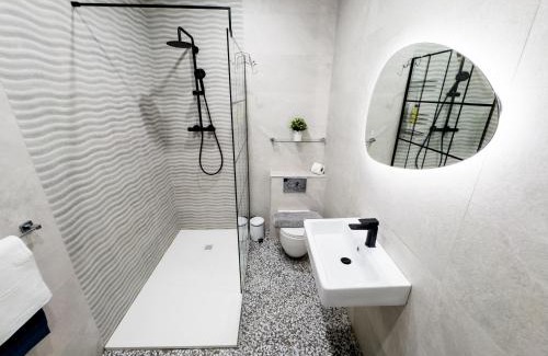 Drumacrin Apartment | Luxury Penthouse Apartment overlooking Main Beach