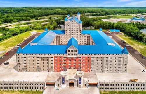 Grandville Apartment | Luxury Penthouse at The Grand Castle